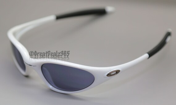 oakley minute oakley minute