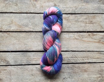 Handdyed MCN Sockyarn, OOAK Sockyarn, 80/10/10 SW Merino/Cashmere/Nylon