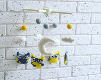 Baby felt mobile yellow owl