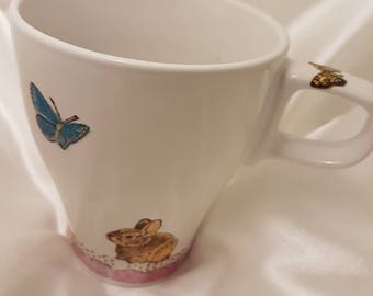 Easter of Cup little bunny