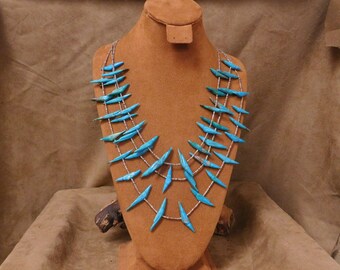 Vintage Turquoise Bird Fetish Necklace