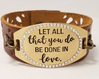 Leather wristband / Brown leather cuff bracelet / Inspirational quotes / Women's leather bracelet / Adjustable bracelet / Gift / Shakespeare