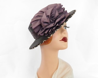 Vintage 1930s hat, woman's tilt boater with lavender bow.