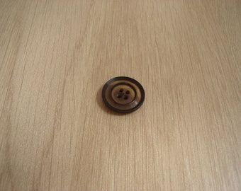 Brown marble imitation button