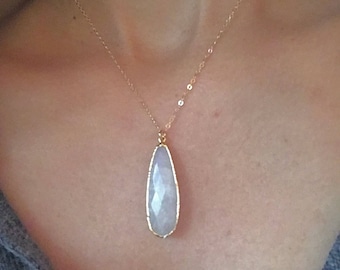 Moonstone Gold Necklace // Moonstone Pendant Necklace // Moonstone Necklace