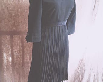 Superb black wool 1940s accordion pleated dress