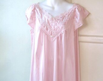 Flutter Sleeve Pink Vintage Nightgown w/ Lace-Embellished Low Neckline; Women's Medium Below-Knee Nightie; Flawed; U.S. Shipping Included