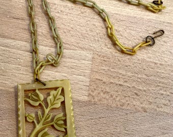 Vintage celluloid floral pendant necklace