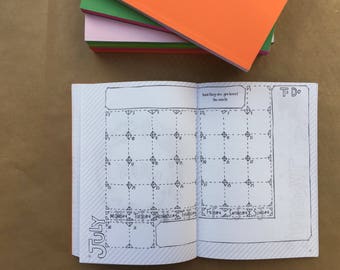 2018 maandelijkse Planner | Opsommingsteken Journal | 2018 dagboek | Kleurboek voor volwassenen | Kleurplaat | Hand getrokken | Unieke | Activiteit | To Do List | Cadeau