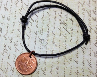 Bracelet de sou, sou enfilées sur cuir, Canada ou USA Penny, pièce de bijoux, Bracelet de pièce de monnaie, cadeau de Noël pour lui, cadeau de Noël pour elle