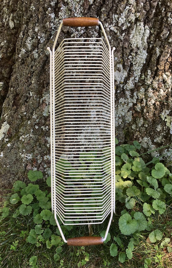 Vintage White Metal Record Album Rack/Holder Mid Century Wire