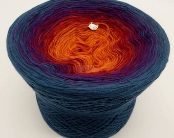 Lady Dee's Traumgarne - Freiheit - Petrol outside - 4 ply gradient yarn, 5 colors, Color Changing Yarn