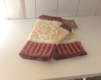 Fingerless fair isle mitts