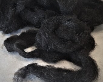 Natural Navajo-Churro Wool Roving in Black/Silver