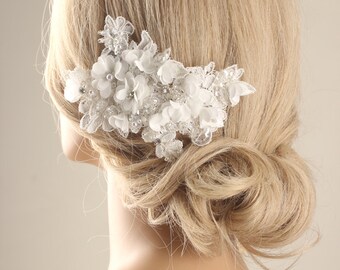 Bridal hairpiece, flower hair comb, Bridal hair comb, flower hair comb, lace hair accessory, wedding headpiece, wedding hair comb