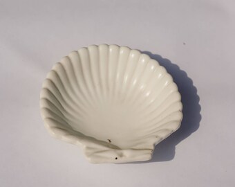 Sea Shell Dish! Retro! Vintage Decor!