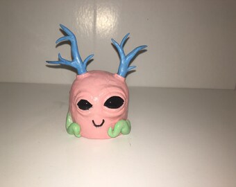 cute weird monster sculpture- odd antlers tentacles mutant creature