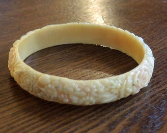 Vintage Carved Flower Celluloid Bangle Bracelet