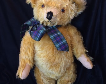 Knickerbocker Bear 1930