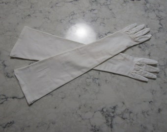 VINTAGE Stretchy Ivory White Opera Gloves--18"--- Made In Germany by Kay Fuchs- Size 5 1/2, 6, 6 1/2, 7----Glove Auction #1628--0618