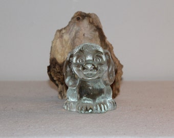 Süßer Glas Hund Figur Mid Century 60s Zauberhafte Glas Figur Home Dekor der Extraklasse