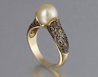 The ENCHANTED 14K yellow gold ring with Golden Sea Pearl