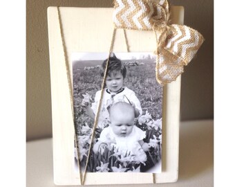 Distressed white 5x7 wood frame