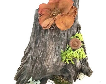 Miniature Chunky Fairy Door with Preserved Rose