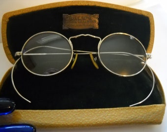 Vintage Eyeglasses Wire Rim Glasses Vintage Silver Metal Wire Rimmed Oval Round Spectacles w Case Cleveland Statement Glasses Art Deco