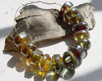 artisan lampwork, handmade - mix little accents with a rim - by Calisto