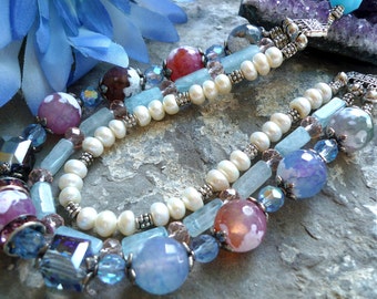 Vintage inspired agates and freshwaterpearl necklace, genuine stone for art boheme necklace with rhinestone czech glass for a wedding