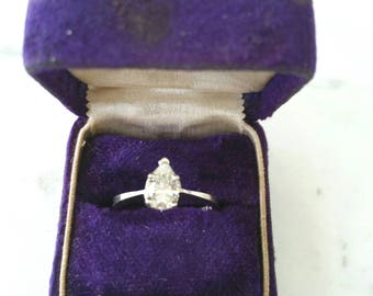 14k pear shape diamond | diamond engagement ring