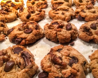 Keto Chocolate chip cookies