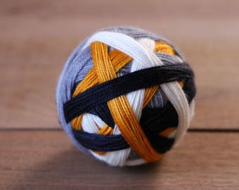 Ready-to-Ship: The droid you're looking for (BB-8) - Pax Sock, 2 ply, 80/20 sw merino/nylon 400 yds/100g