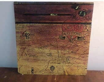 Vintage 1972 Vinyl LP Record Alice Cooper School's Out Excellent Condition 12627