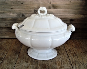 Red Cliff Ironstone Heirloom White Vintage LARGE Soup Tureen