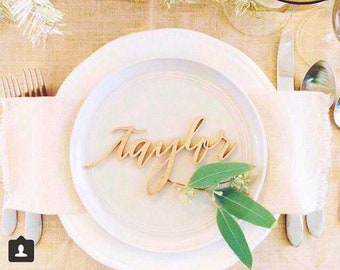 Wood place names. Wedding favors. Wedding place names. Name place settings, Personalized names, Custom names. Wood favors. Place names