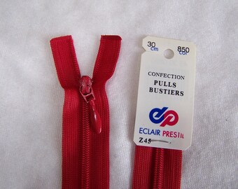 Red nylon zipper, 30 cm (Z45 850)