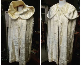 Clearance *** Amazing Vintage White Faux Fur Cape Coat