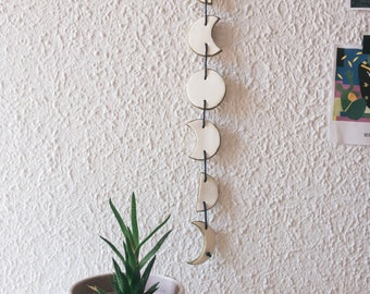 Moon Phase Wall Hanging. Moon phase wall art, moon phase garland, marbled moon, phases of the moon art, phases of the moon clay wall hanging