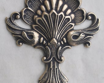 Art Nouveau Brass Shell Ornament, Brass Ox, Brass Stampings, Stampings, Craft and Jewelry Supplies Made in the USA