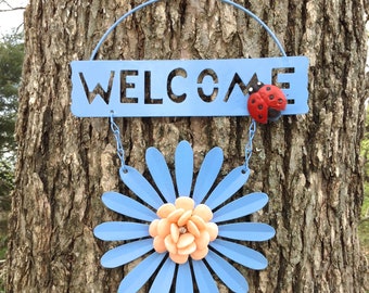 Blue Daisy Welcome Sign with a Ladybug / FREE SHIPPING / Metal Yard Art / Front Door Garden Patio Fence Decor / Gift for Mom