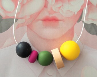OOAK Handmade Polymer Clay Nacklace - Five Bead Woody Yellow - Belgium Collection