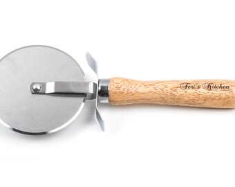 Personalized Pizza Cutter, laser engraved name on hardwood handle, monogram kitchen tools, custom name included, professional grade, gft0023