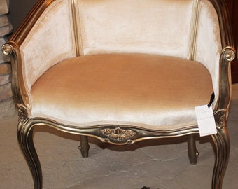 Chic! French Carved Louis XV Silver Leaf Boudoir Vanity Bergere Chair C1950 MINT