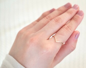 Super Thin Gold Chevron Ring, V Ring, Dainty Gold Ring, Thin Gold Ring, Gold Midi Ring, Gold Knuckle Ring, Curved Ring, 14k Gold Ring