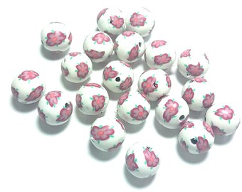 25 Fimo Polymer Clay Round Beads white flowers beads 12mm