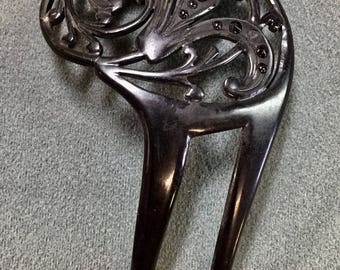 Art Nouveau Black Celluoid Hair Comb