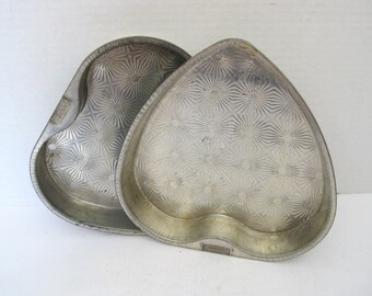 Vintage Ovenex Echo Heart Shaped Cake Pans Baking Pans