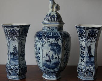 Set of 3 Delft Vase Ginger Jar Lidded jar Blue white Signed